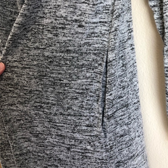 Cardigan - Picture 2 of 4